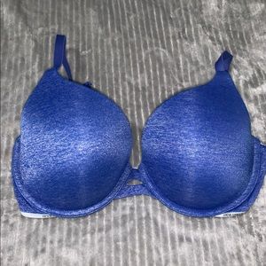 Victoria’s Secret 32DDD perfect shape bra